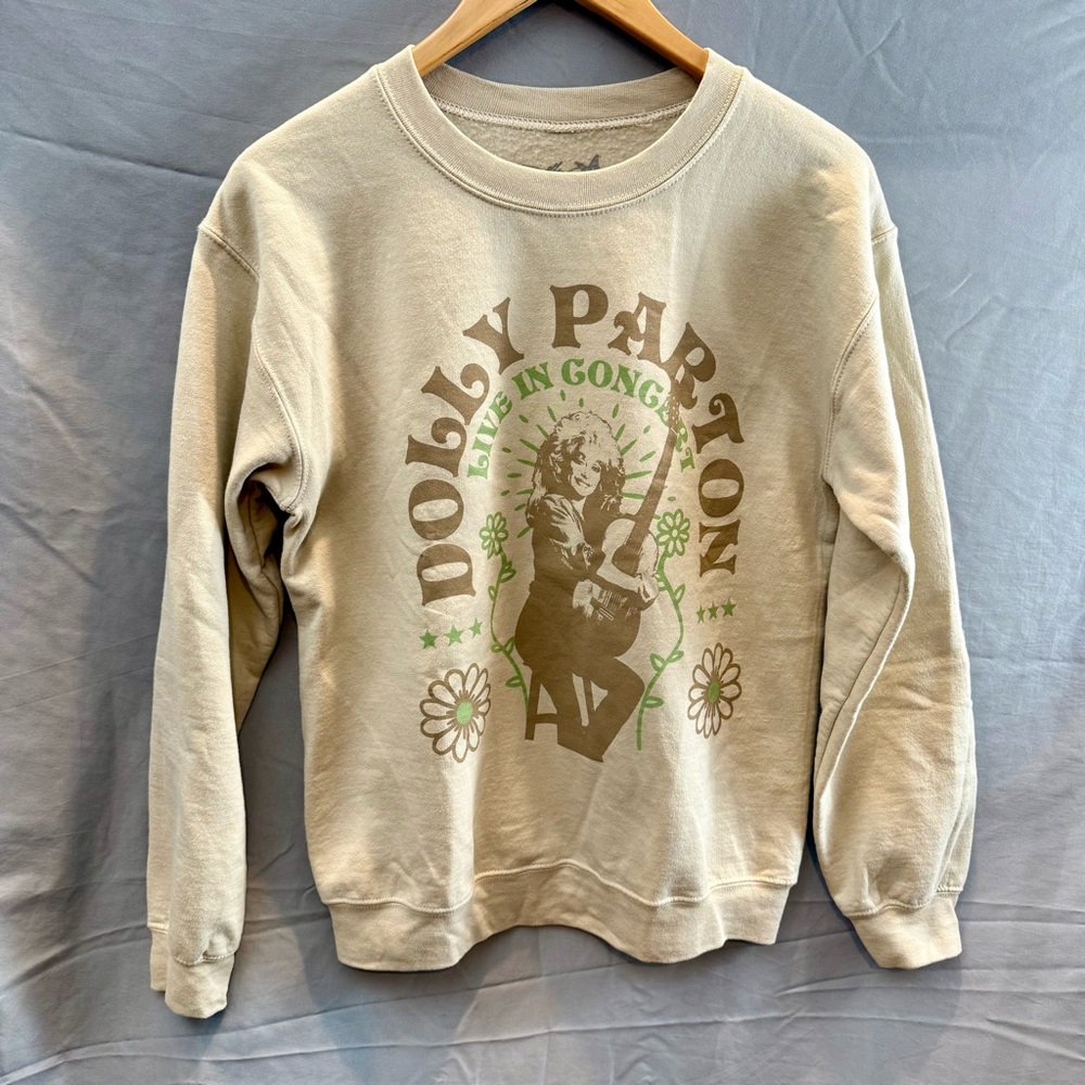 Dolly Parton Live in Concert Sweatshirt S | Country Western Cowgirl Tour Pre-own - Picture 7 of 10
